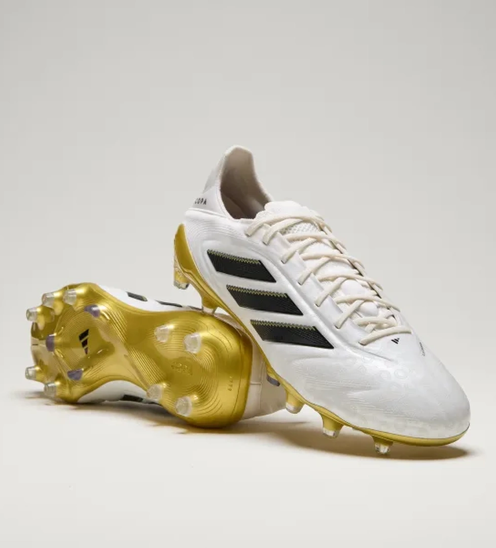Copa Pure 3 Elite Çim Saha Kramponu