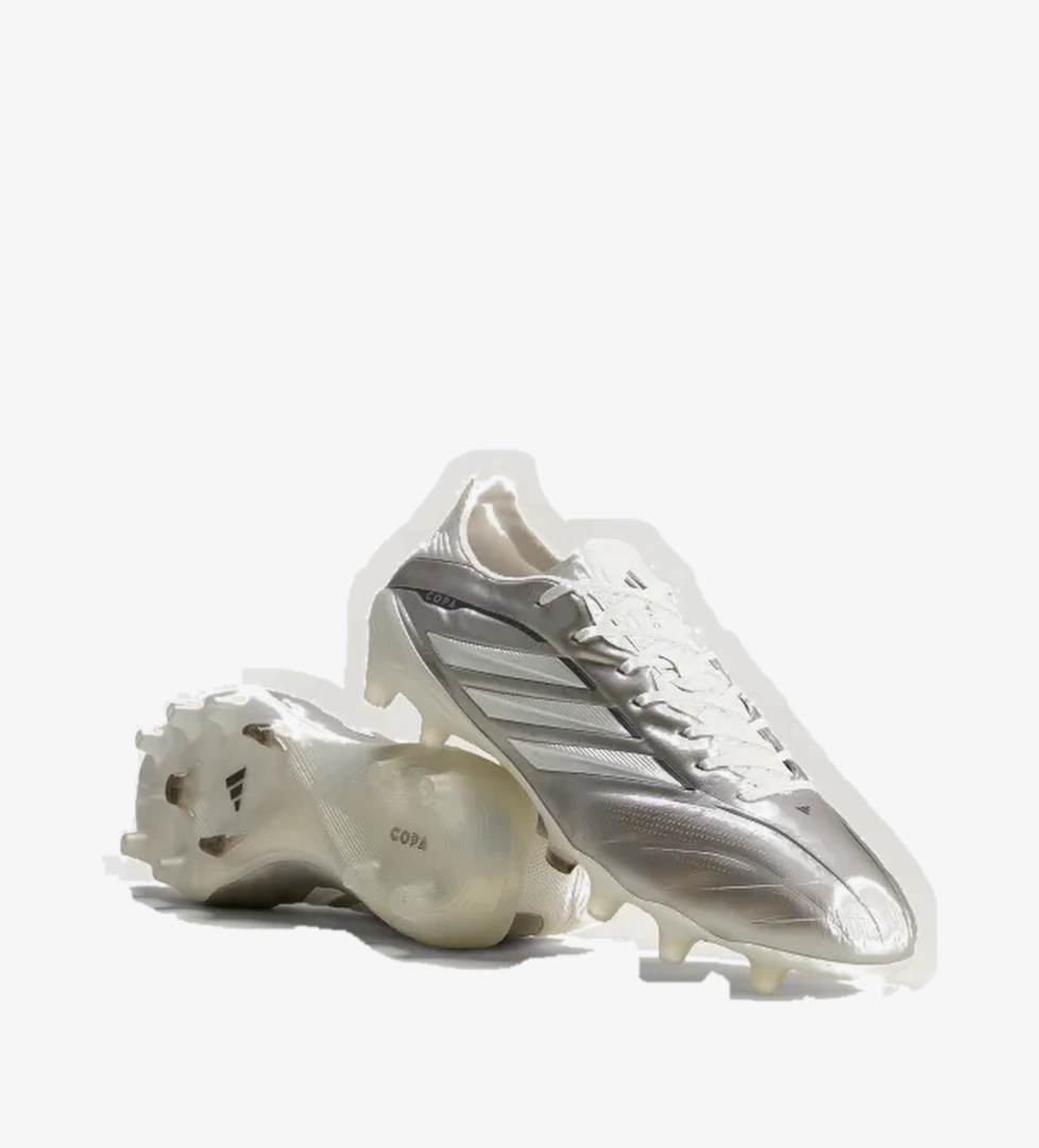 COPA PURE IV ELITE Çim Saha Kramponu