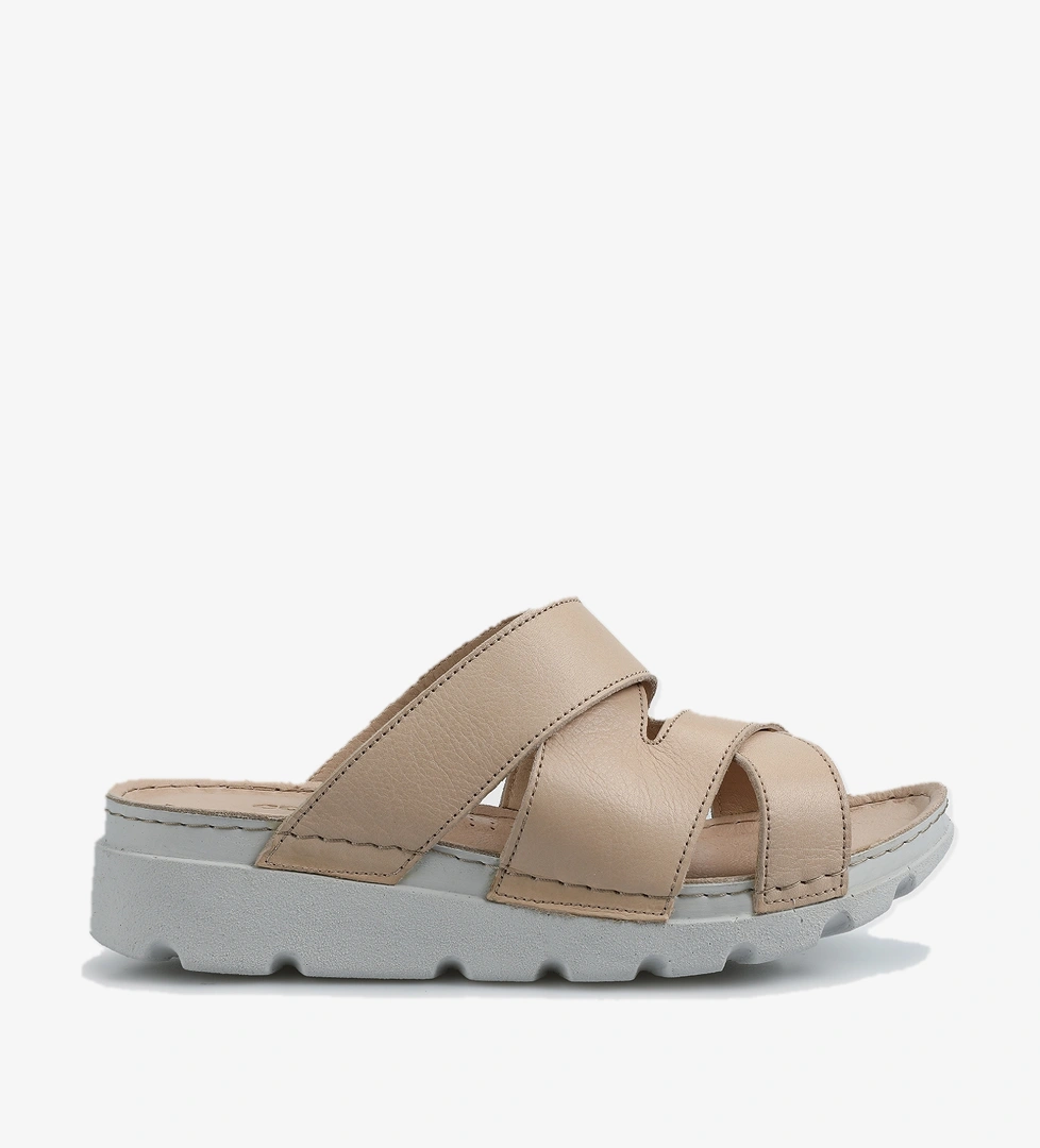 Krem Deri Kadın Terlik - Görsel 1