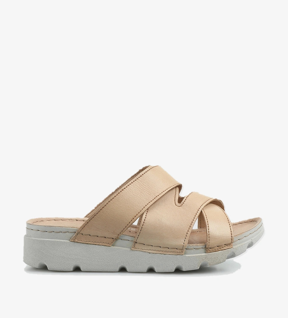 Krem Deri Kadın Terlik - Görsel 1