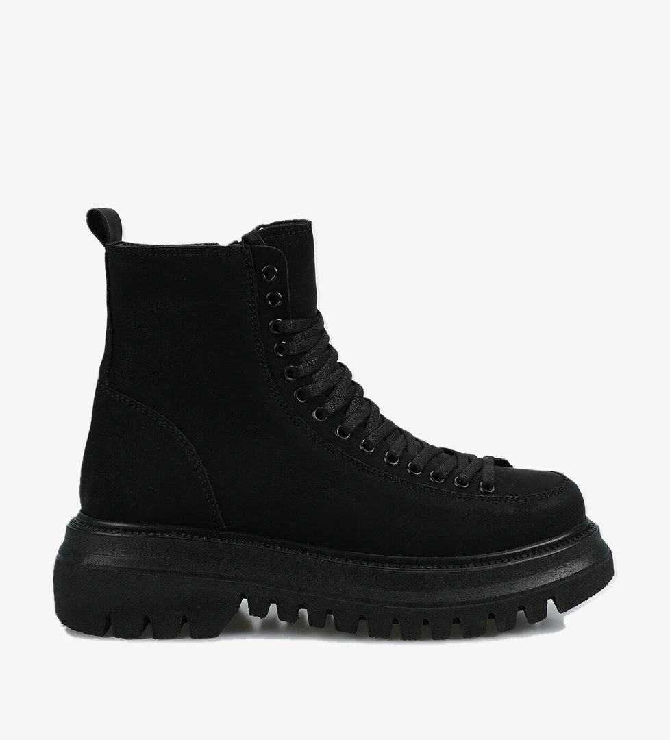 Siyah Kadın Bot - Görsel 1