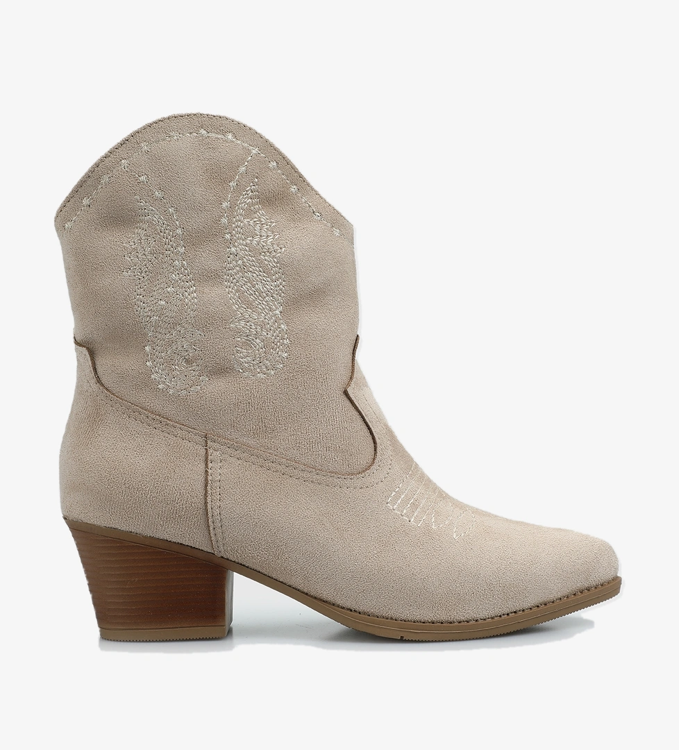 Bej Kadın Bot - Görsel 1