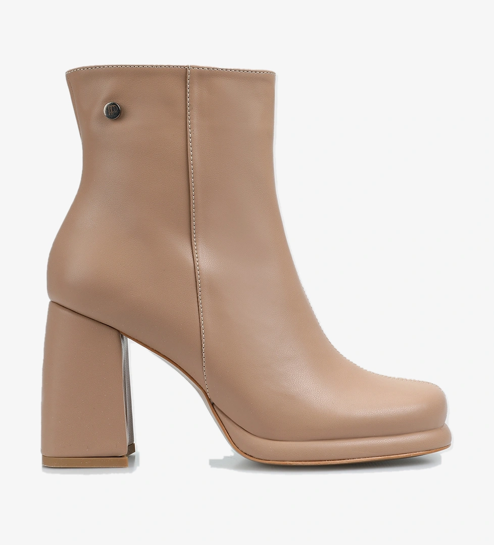 Nude Kadın Bot - Görsel 1