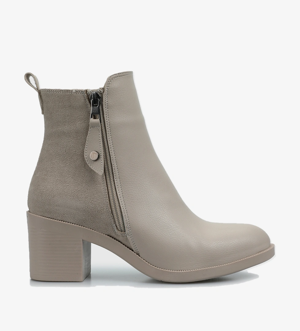 Bej Kadın Bot - Görsel 1