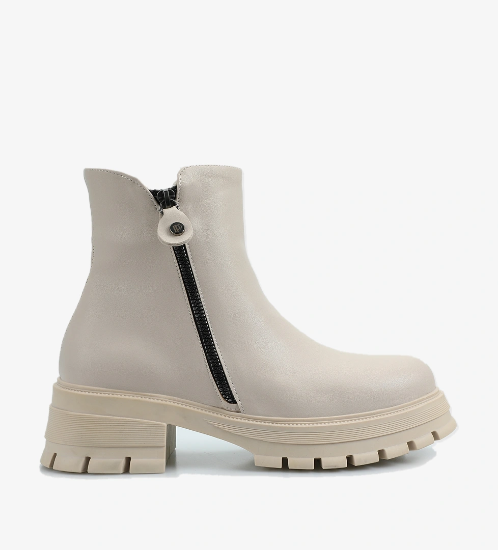 Bej Kadın Bot - Görsel 1