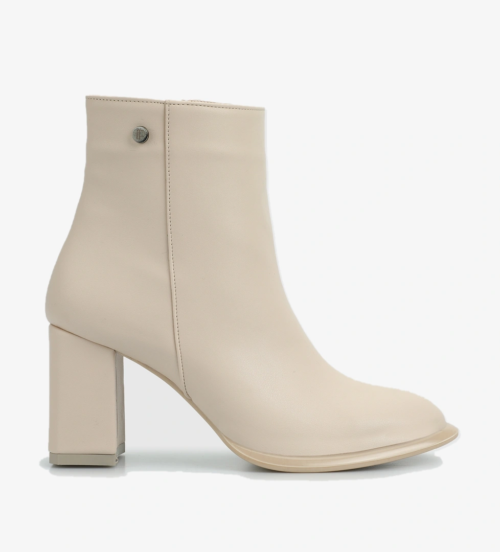 Bej Kadın Bot - Görsel 1