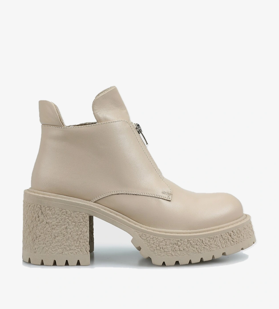 Ekru Deri Kadın Bot - Görsel 1