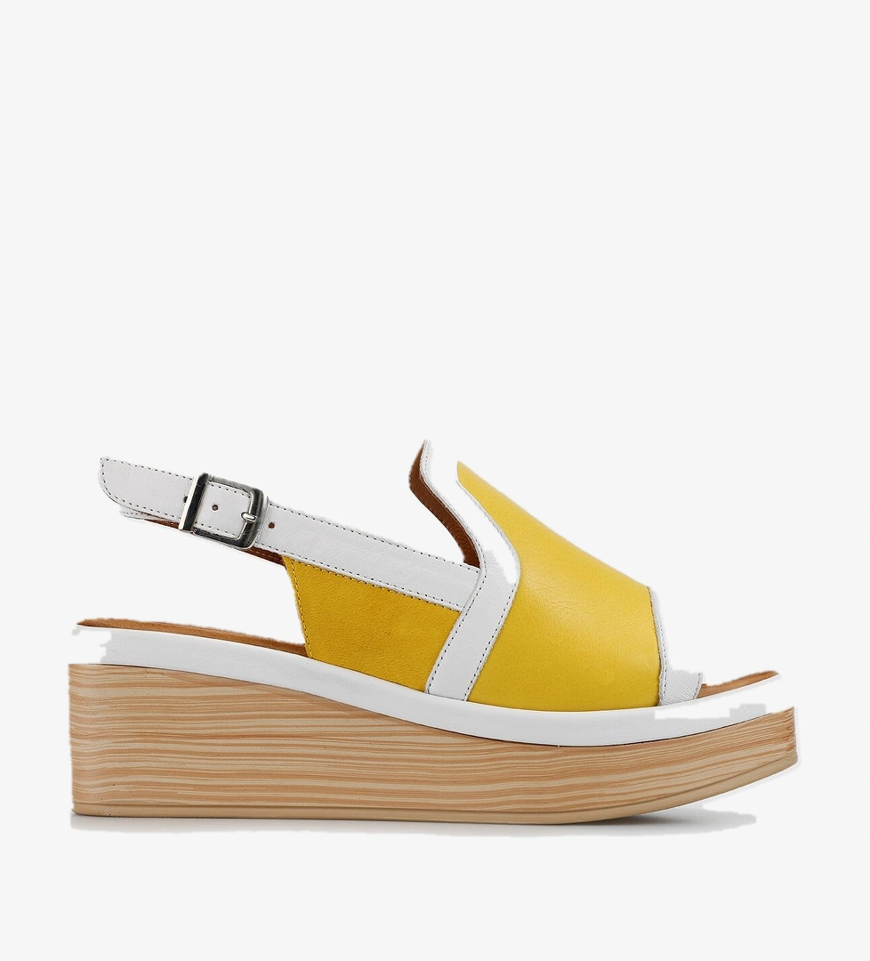 Sarı Deri Kadın Topuklu Sandalet - Görsel 1