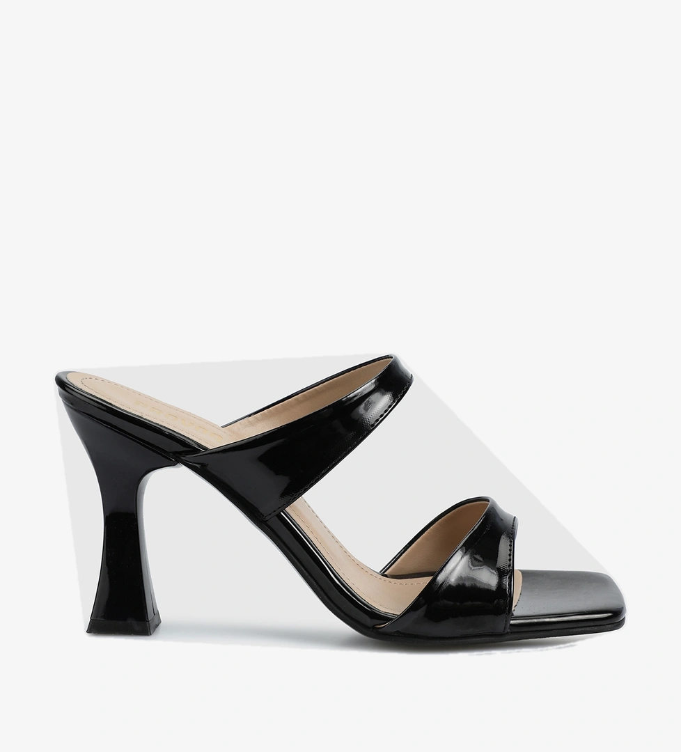 Siyah Kadın Terlik - Görsel 1