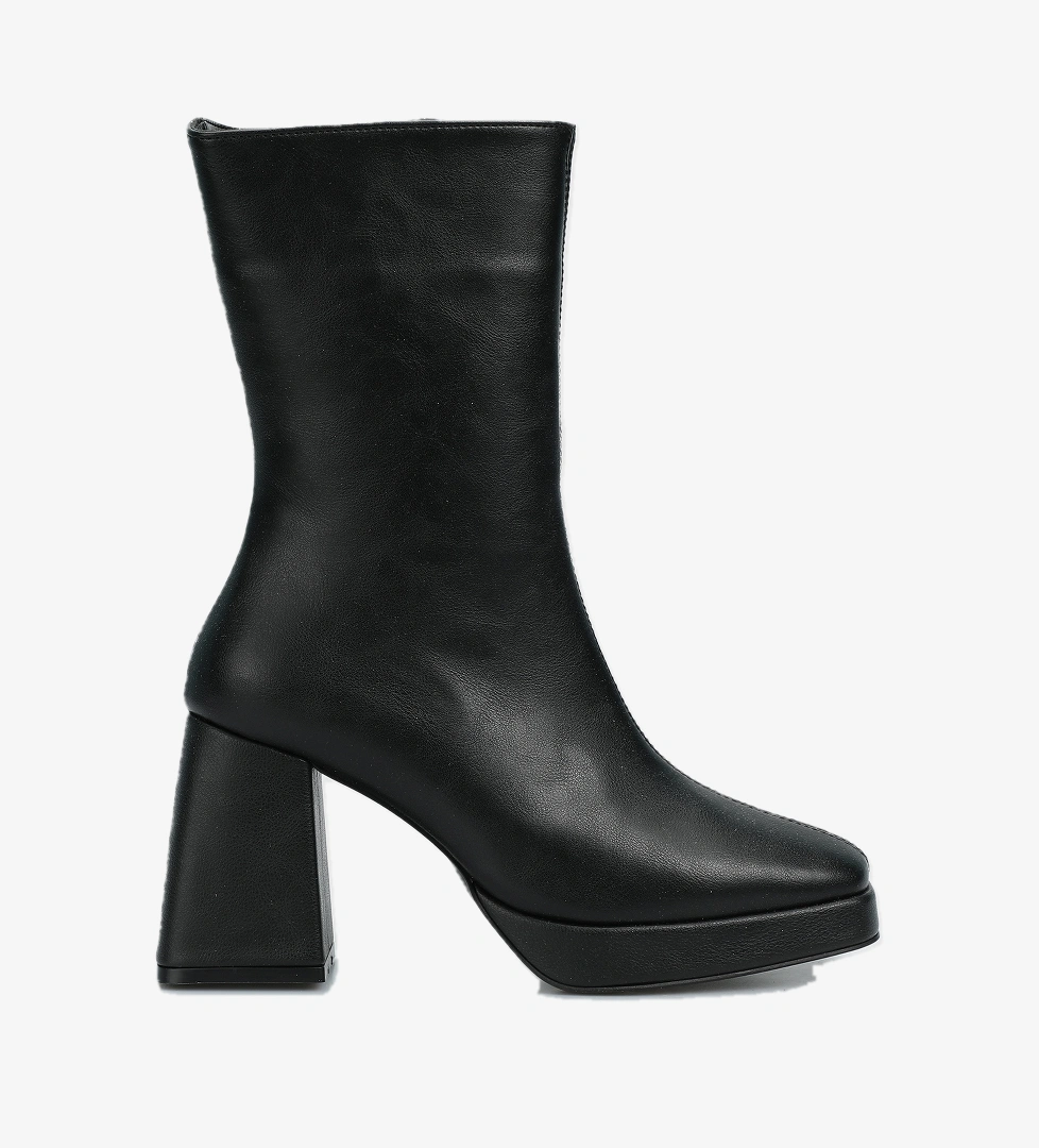 Siyah Kadın Bot - Görsel 1