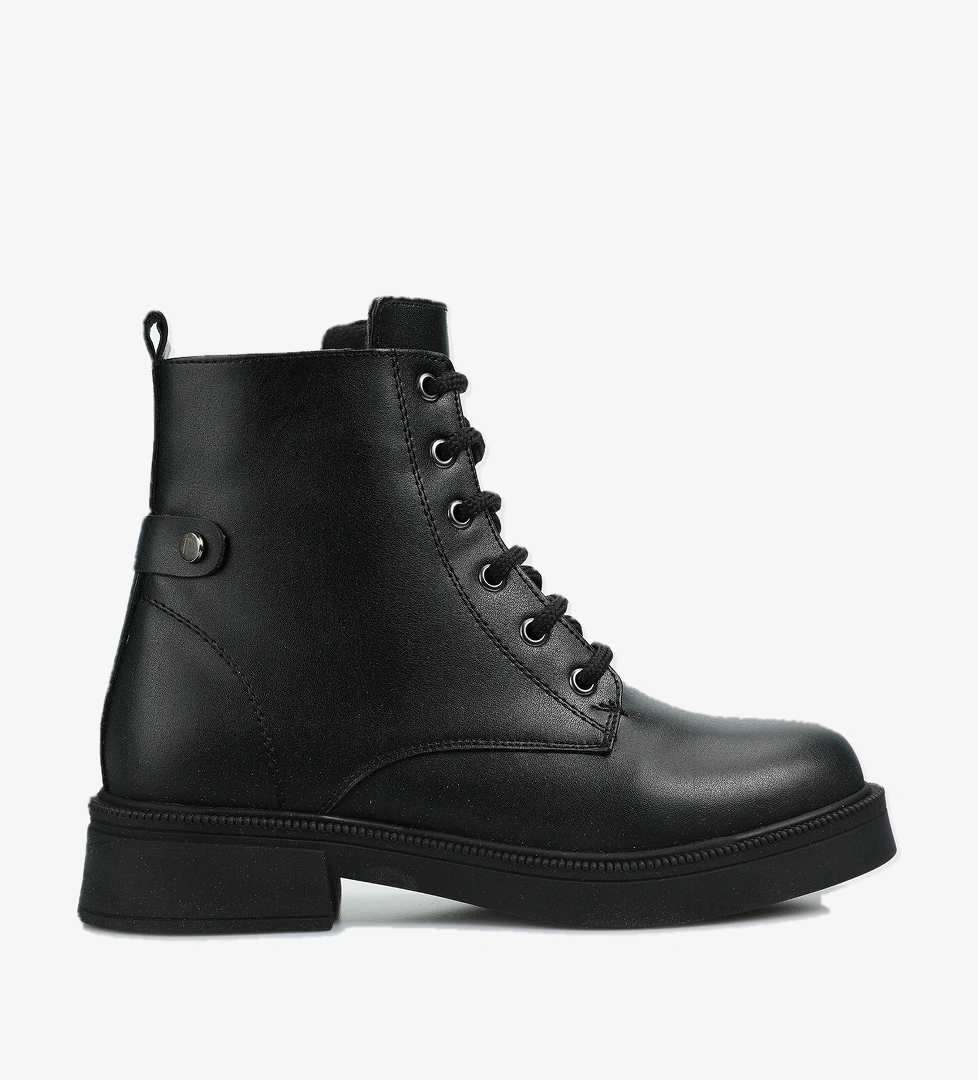 Siyah Kadın Bot - Görsel 1