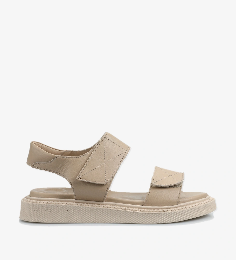 Bej Deri Kadın Düz Sandalet - Görsel 1