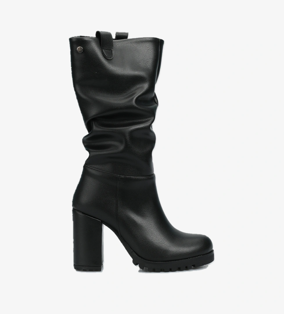 Siyah Kadın Bot - Görsel 1