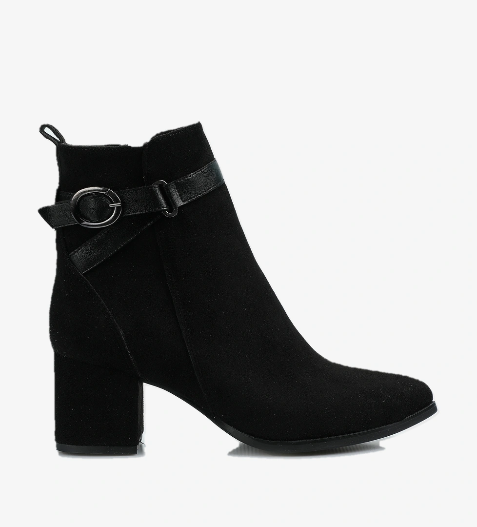 Siyah Kadın Bot - Görsel 1