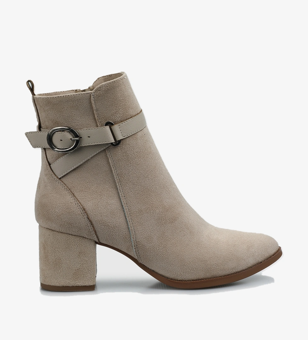 Bej Kadın Bot - Görsel 1