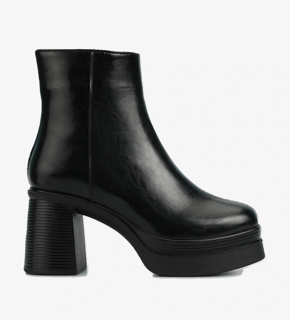 Siyah Kadın Bot - Görsel 1