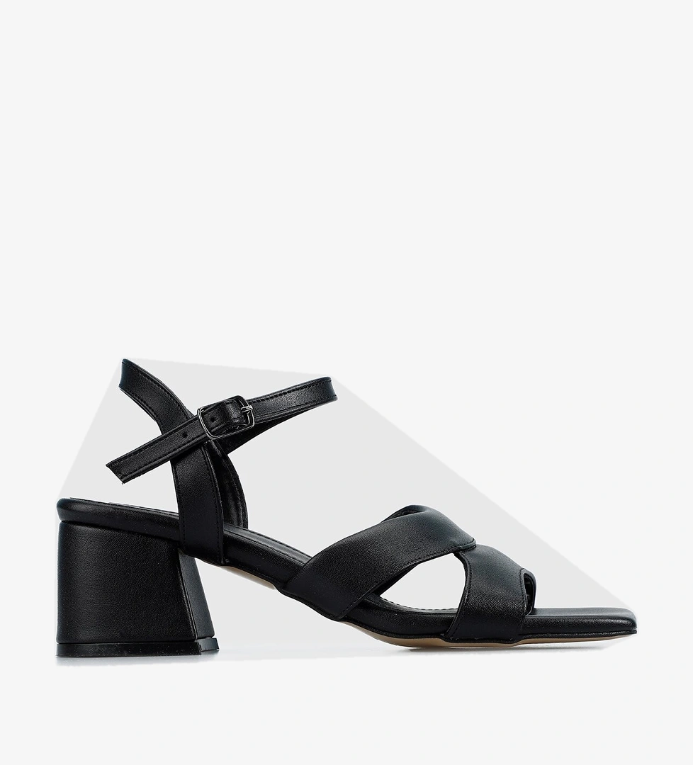 Siyah Kadın Topuklu Sandalet - Görsel 1