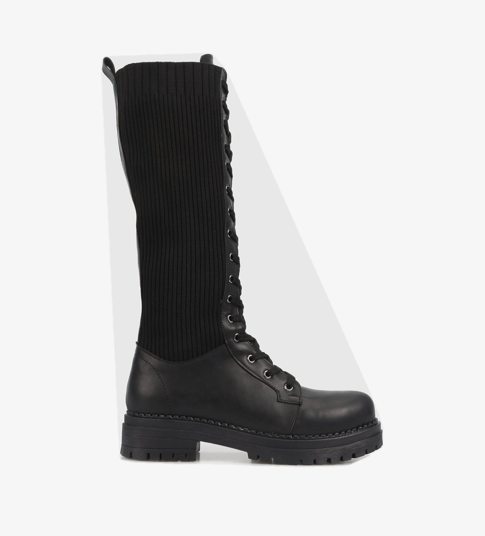 Siyah Kadın Bot - Görsel 1