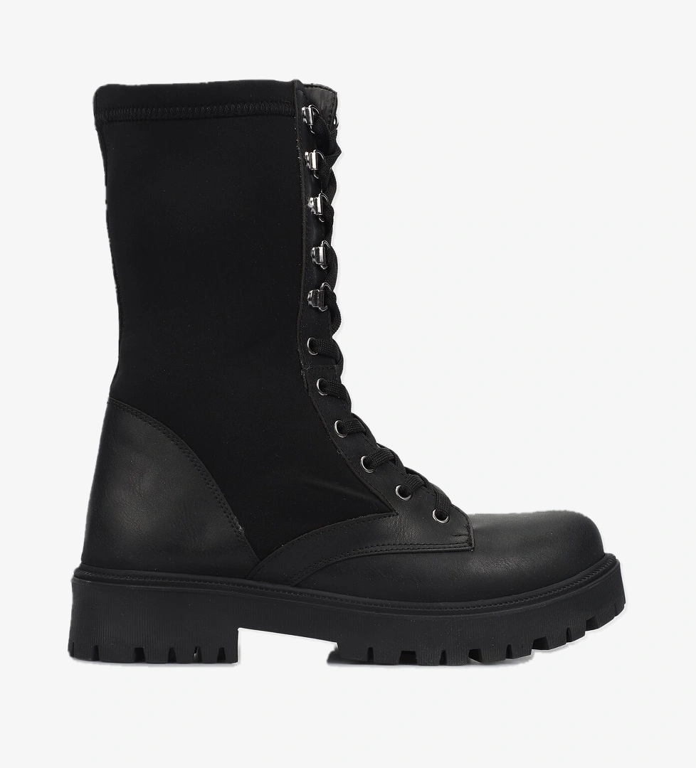 Siyah Kadın Bot - Görsel 1