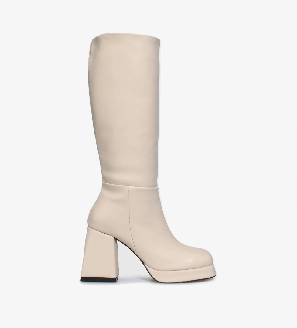 Nude Kadın Bot - Görsel 1