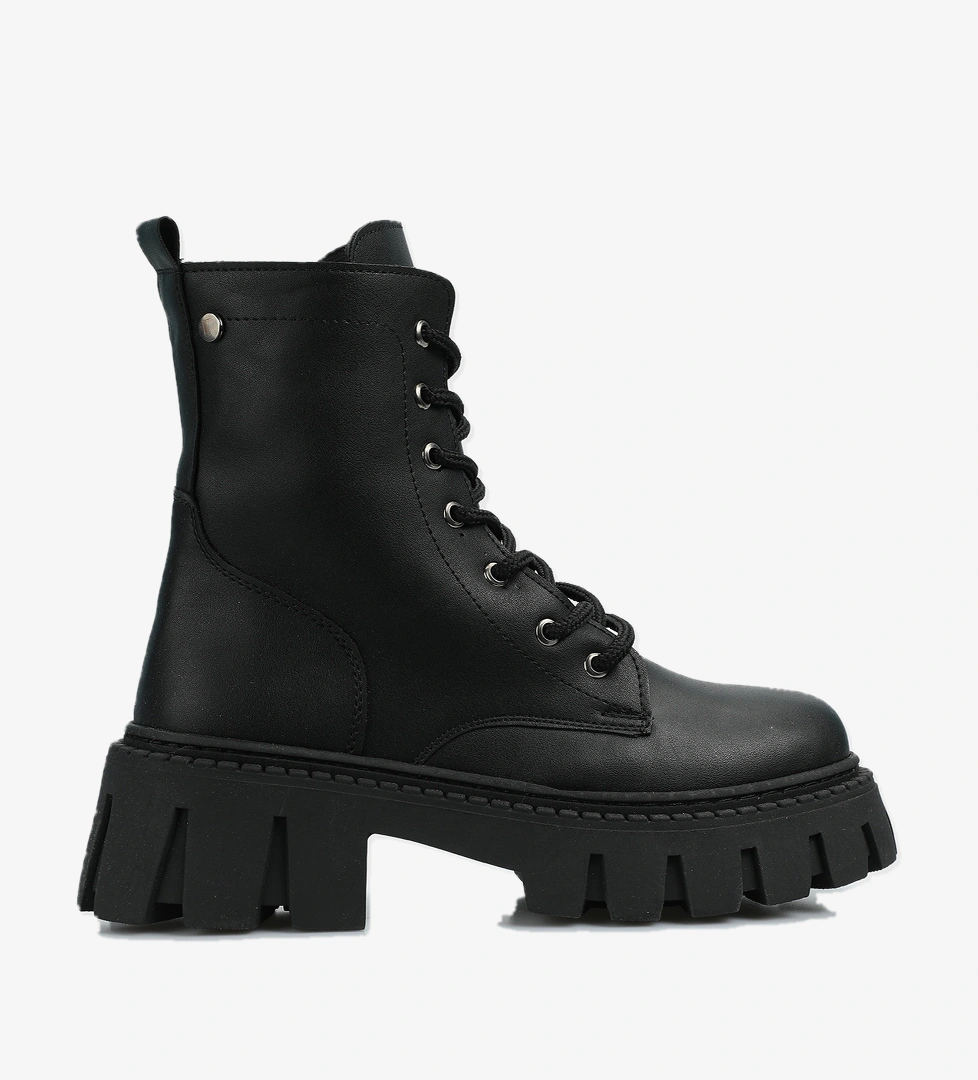 Siyah Kadın Bot - Görsel 1