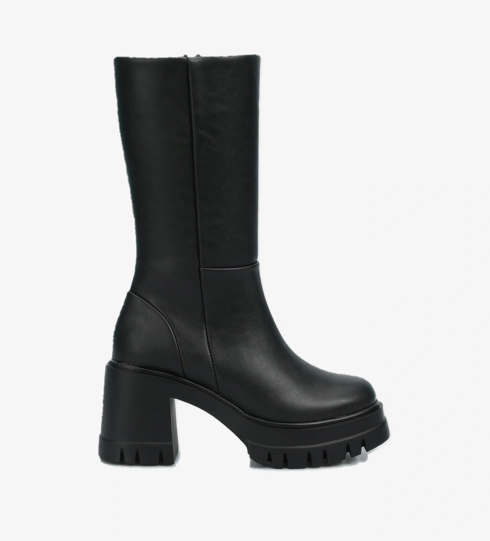 Siyah Kadın Bot - Görsel 1