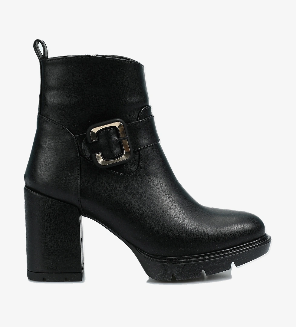 Siyah Kadın Bot - Görsel 1