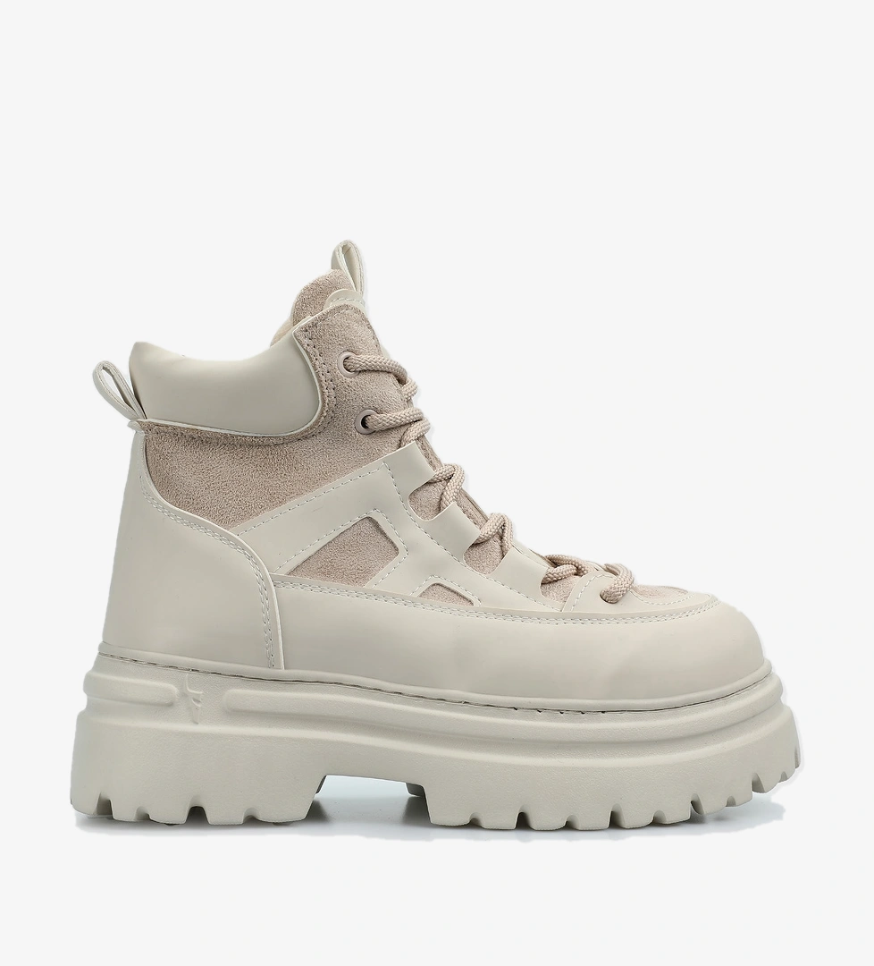 Bej Kadın Bot - Görsel 1