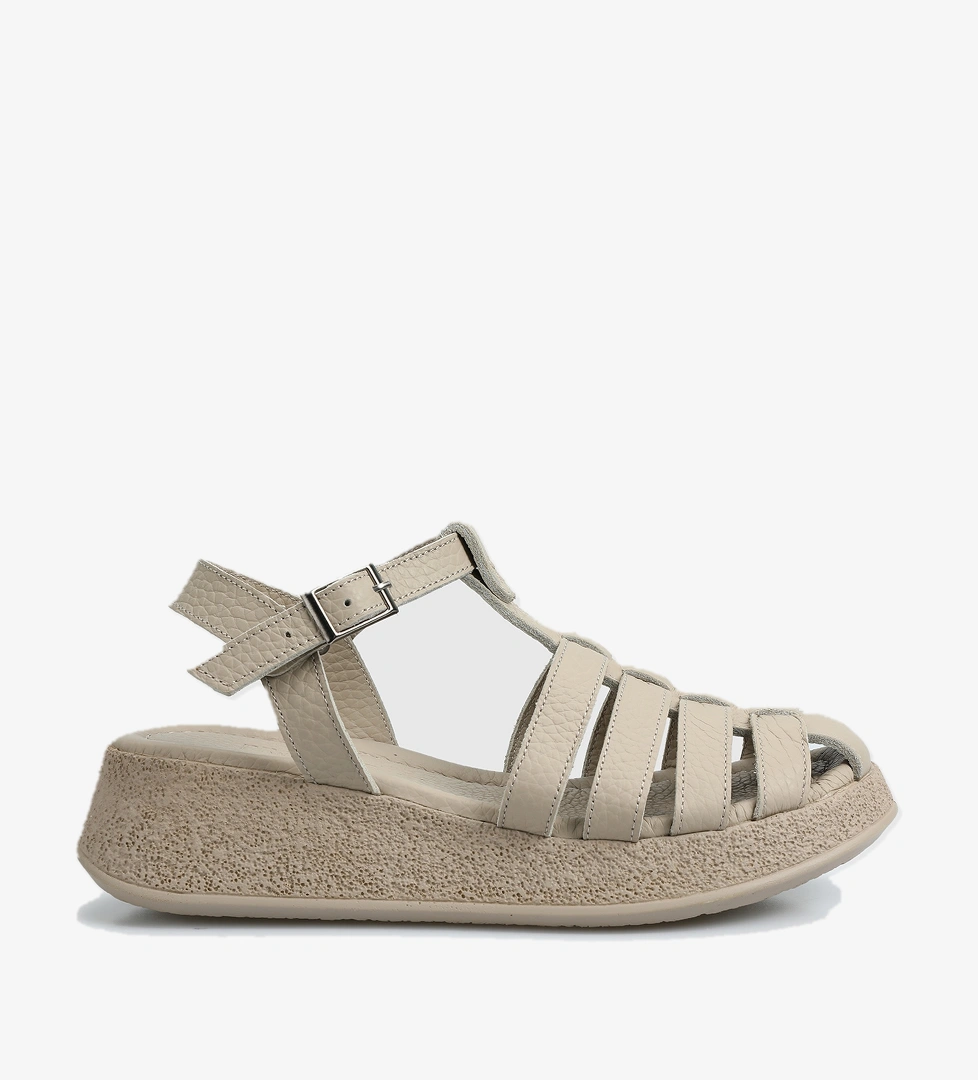 Bej Deri Kadın Düz Sandalet - Görsel 1