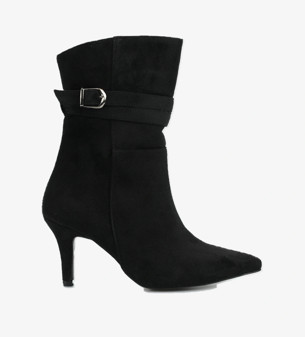 Siyah Kadın Bot - Görsel 1