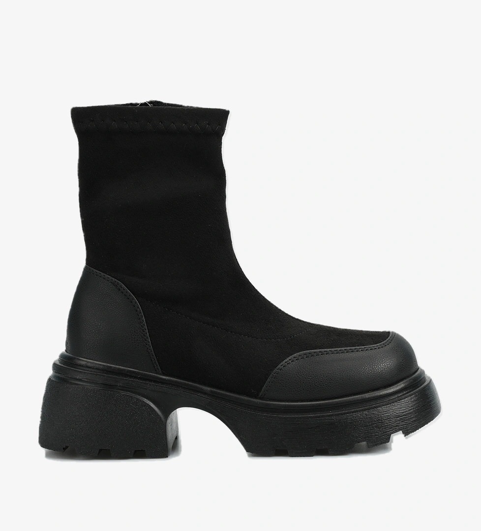 Siyah Kadın Bot - Görsel 1