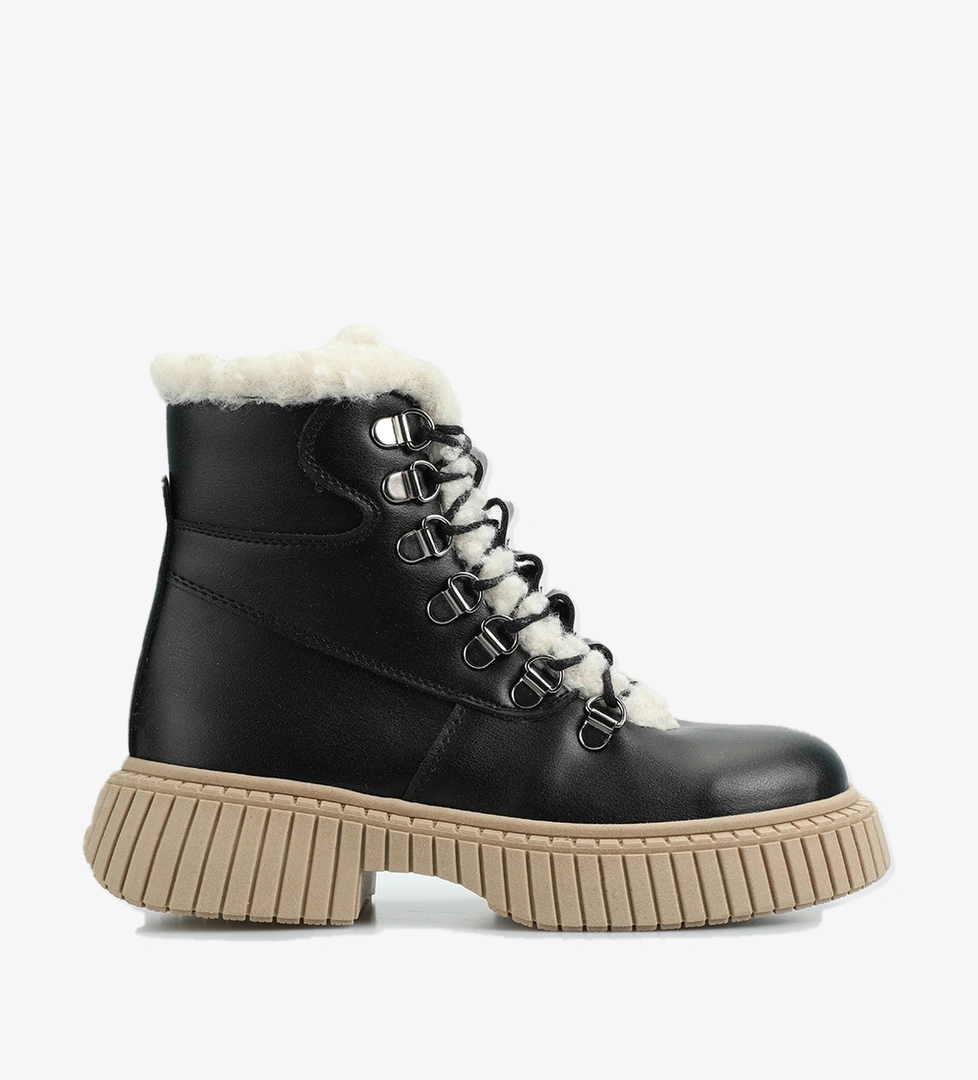 Siyah Kız Çocuk Bot - Görsel 1