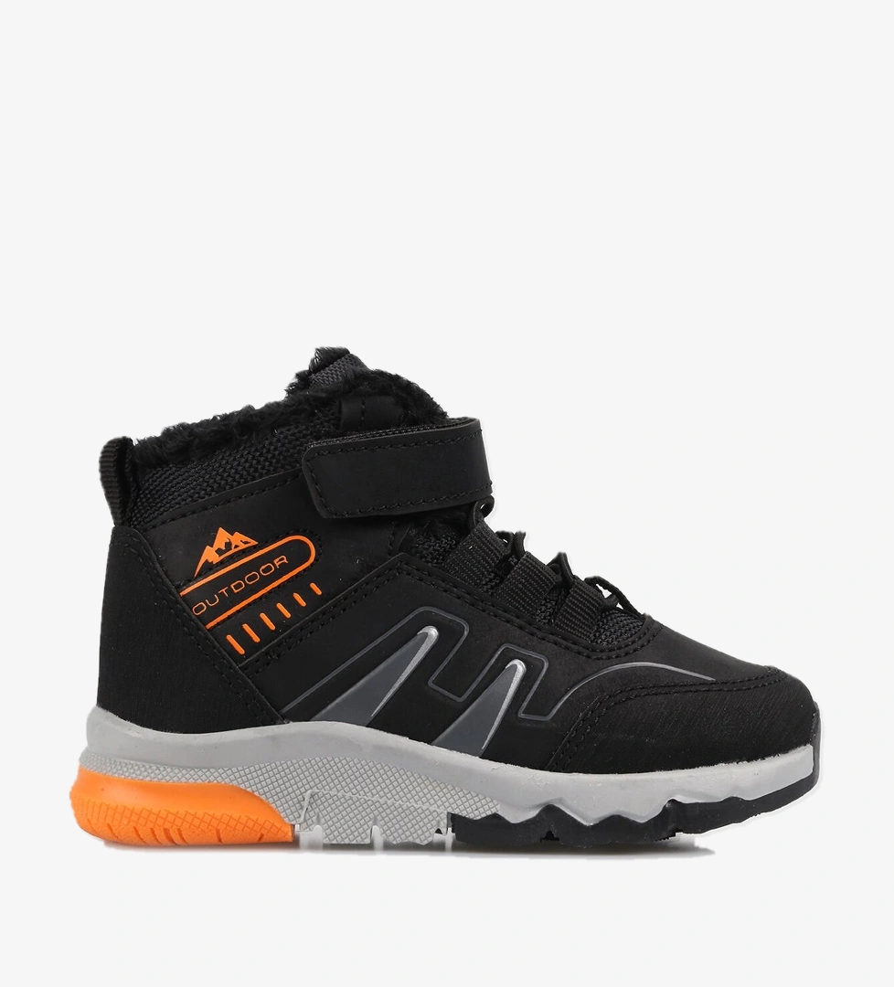 Siyah Erkek Çocuk Bot - Görsel 1