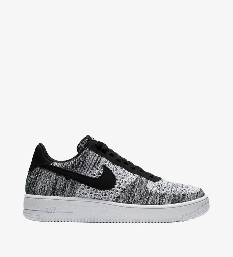Nike Nike Air Force 1 Flyknit 2.0 model görseli