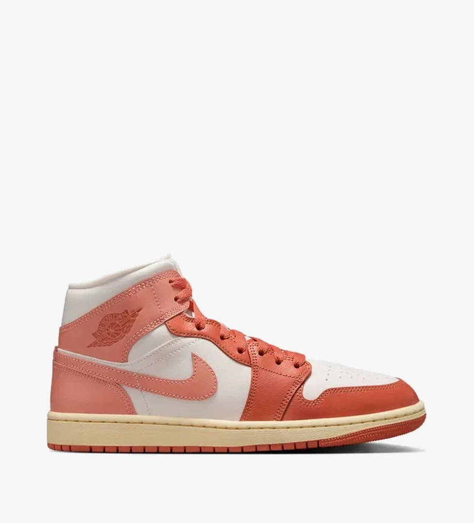 Nike Nike Air Jordan 1 Mid Kadın Pembe Spor Ayakkabı model görseli