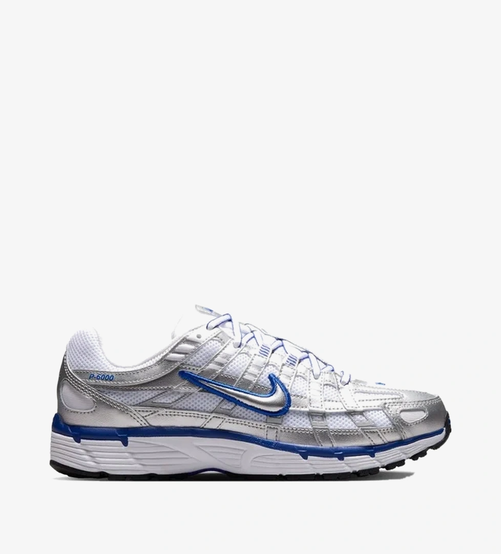 Nike Beyaz Nike Sportswear