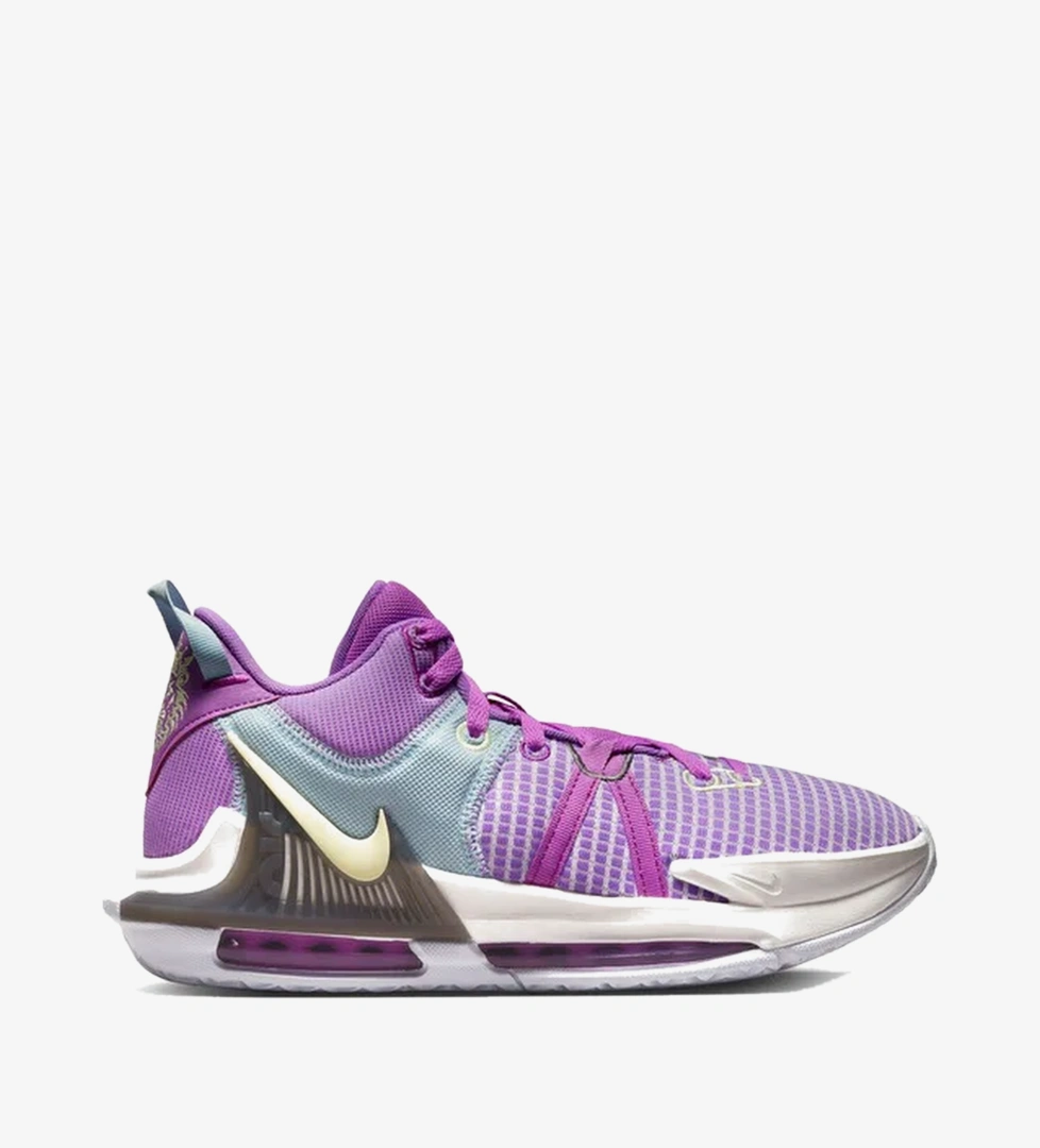 Nike Mor Nike Lebron Witness