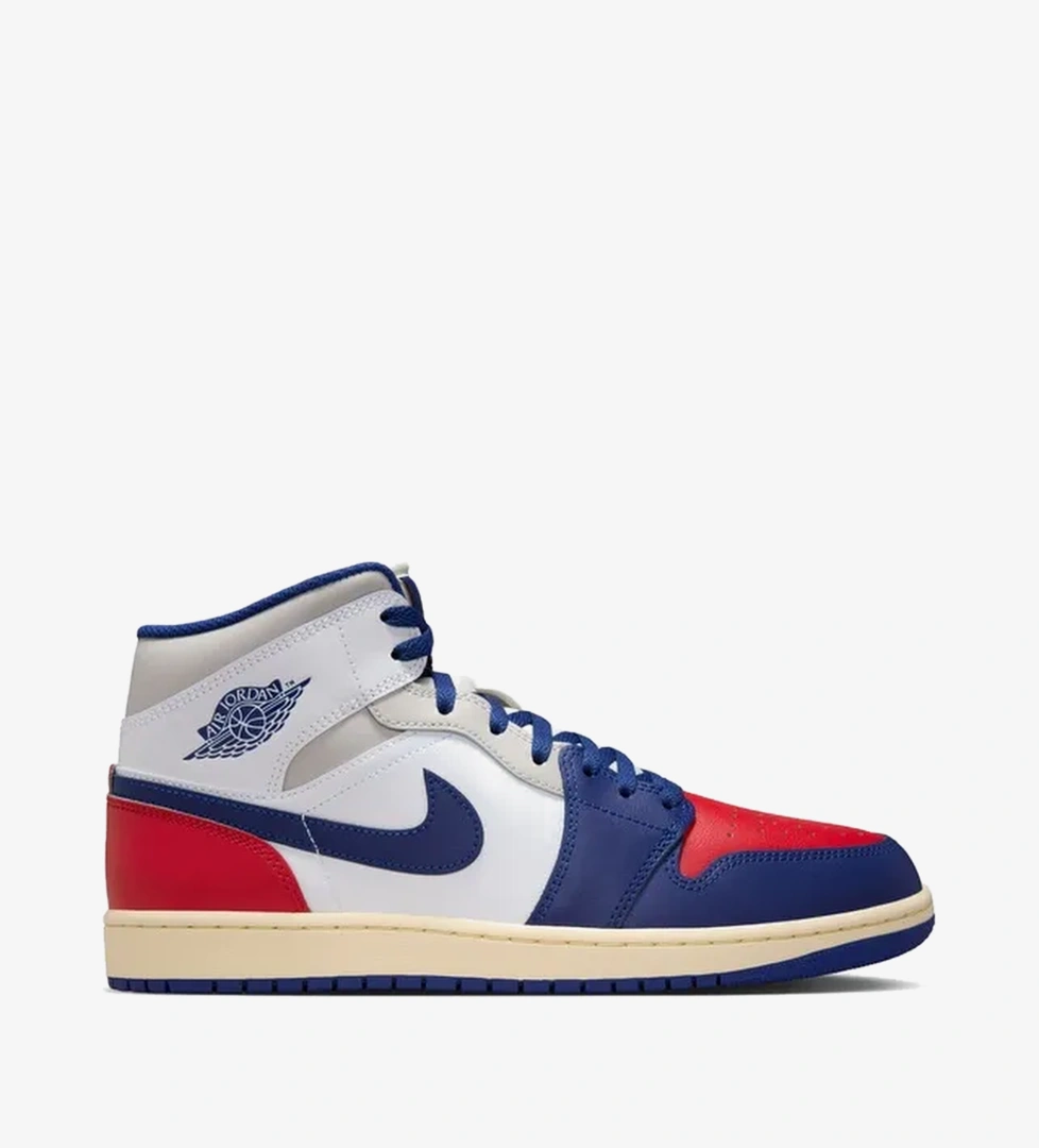 Nike Air Jordan 1 Mid Erkek Spor Ayakkabı