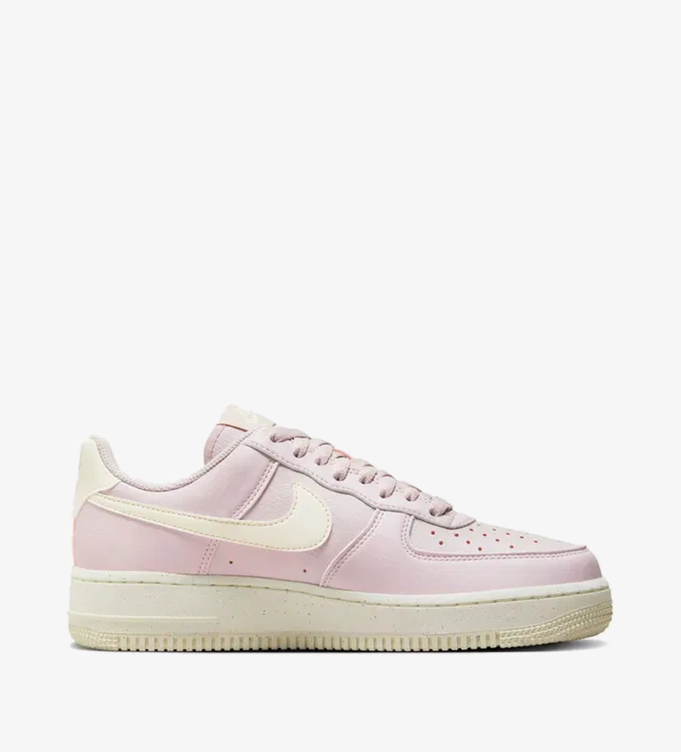 Nike Nike Air Force 1 '07 Next Nature CO Kadın Spor Ayakkabı model görseli