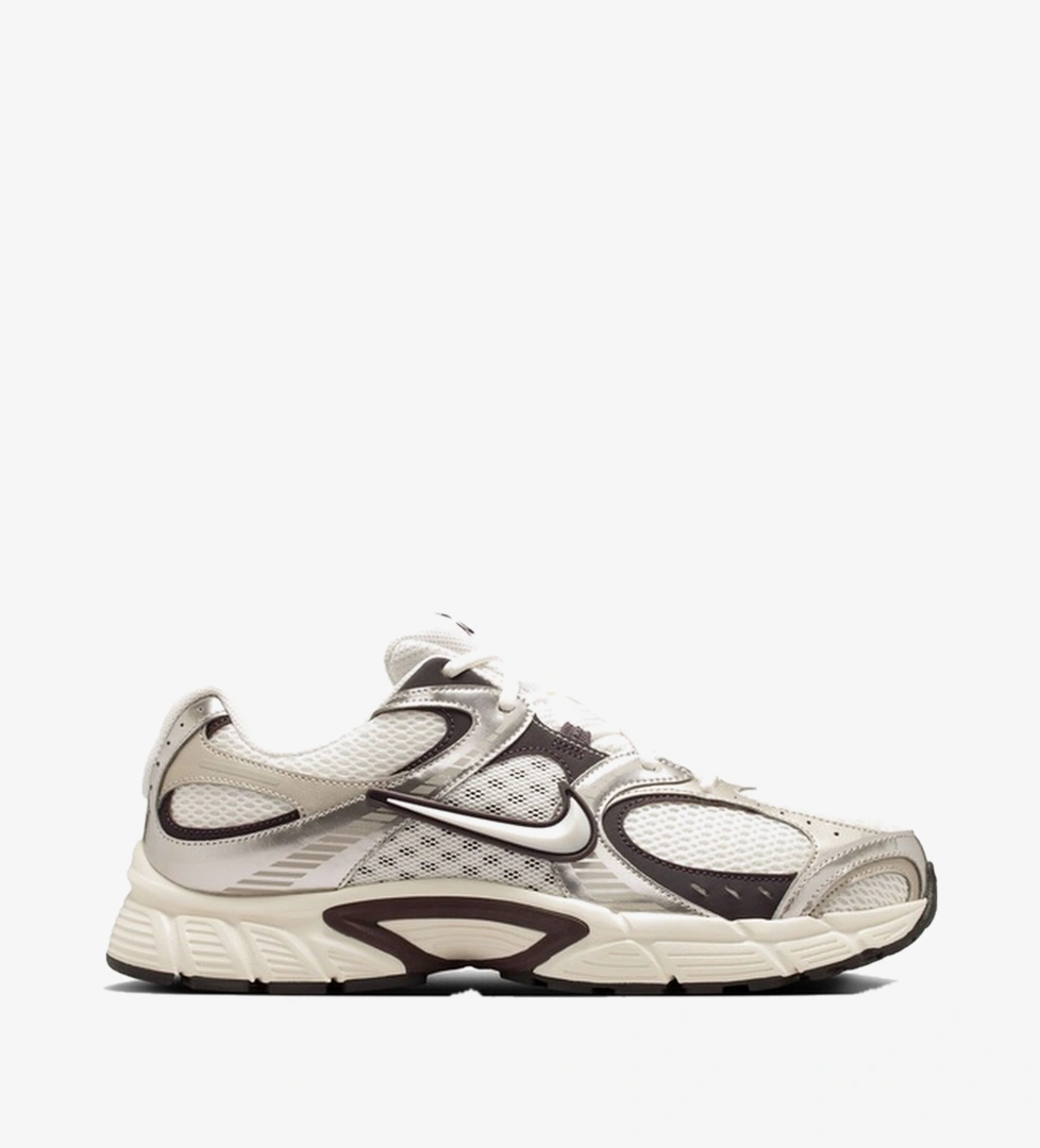 Nike V5 RNR Erkek Spor Ayakkabı