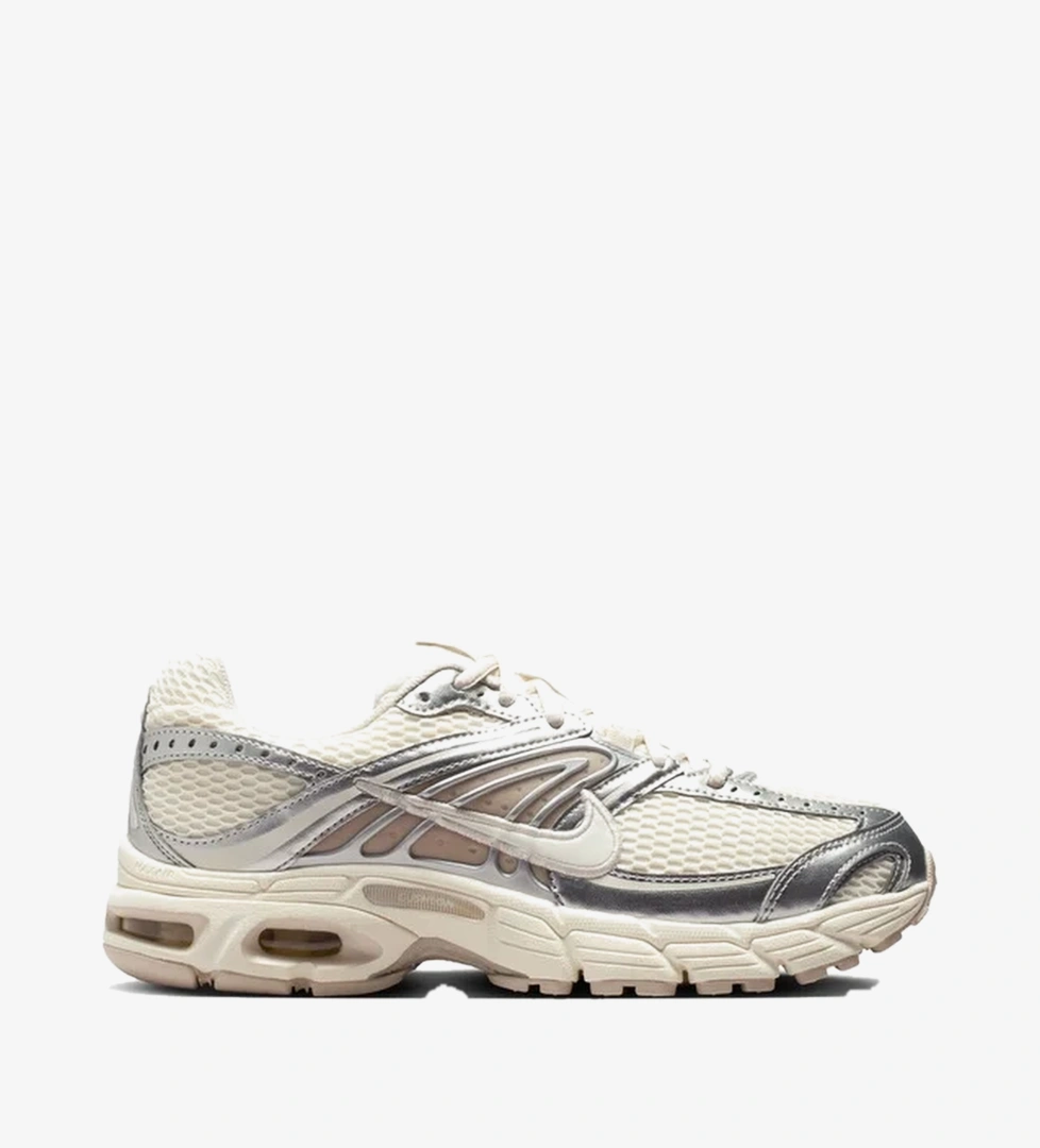 Nike Air Max Moto 2 Kadın Spor Ayakkabı