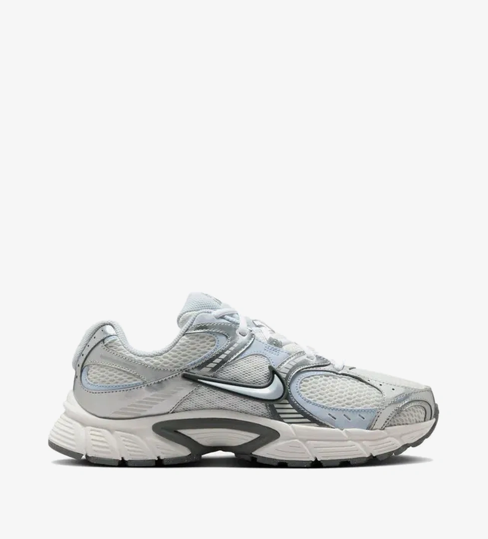 Nike Nike V5 Rnr Kadın Spor Ayakkabı model görseli