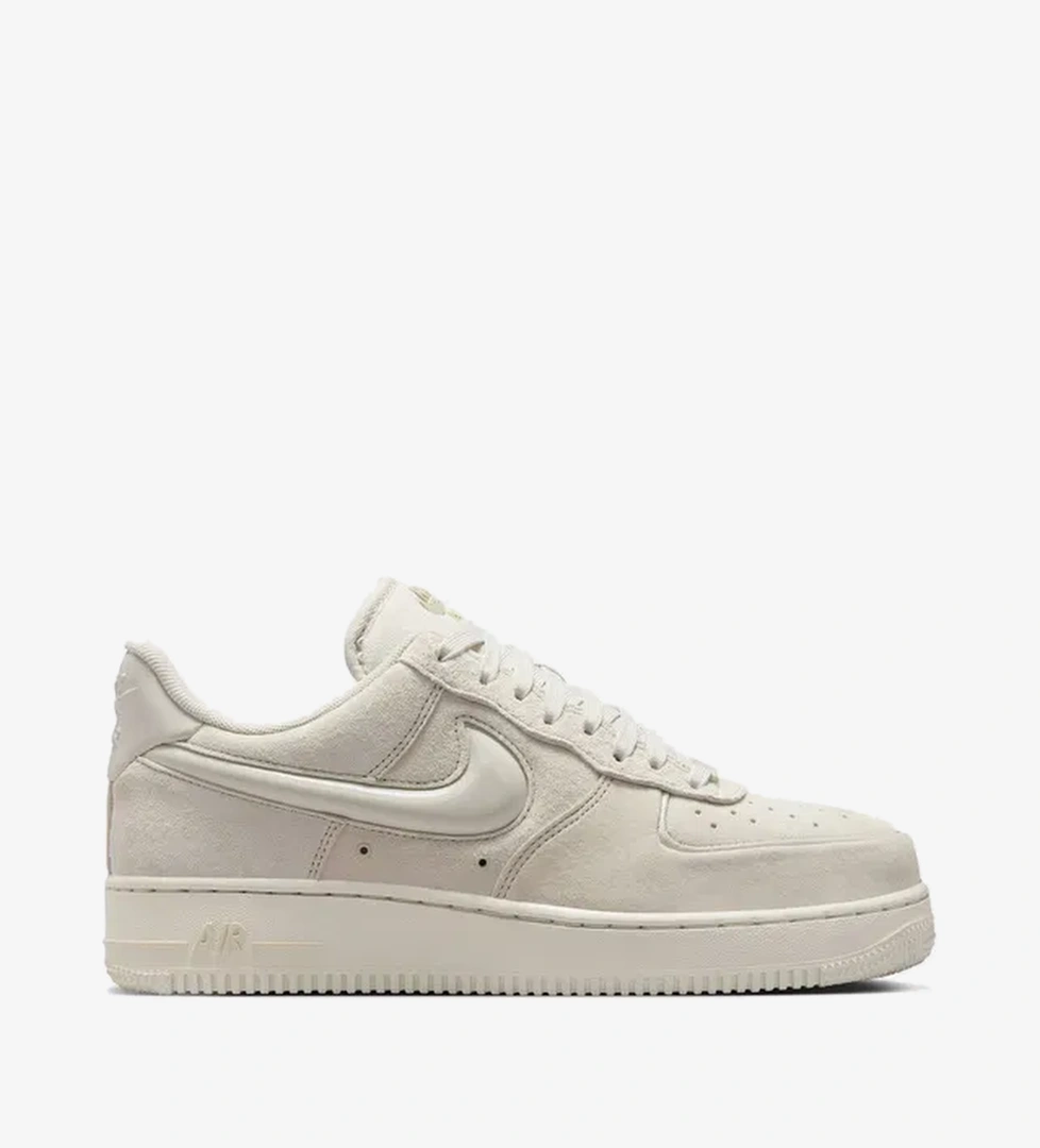 Nike Air Force 1 '07 HO25 S Kadın Spor Ayakkabı