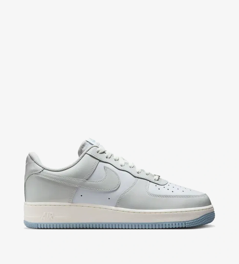 Nike Nike Air Force 1 '07 FA25 Erkek Spor Ayakkabı model görseli