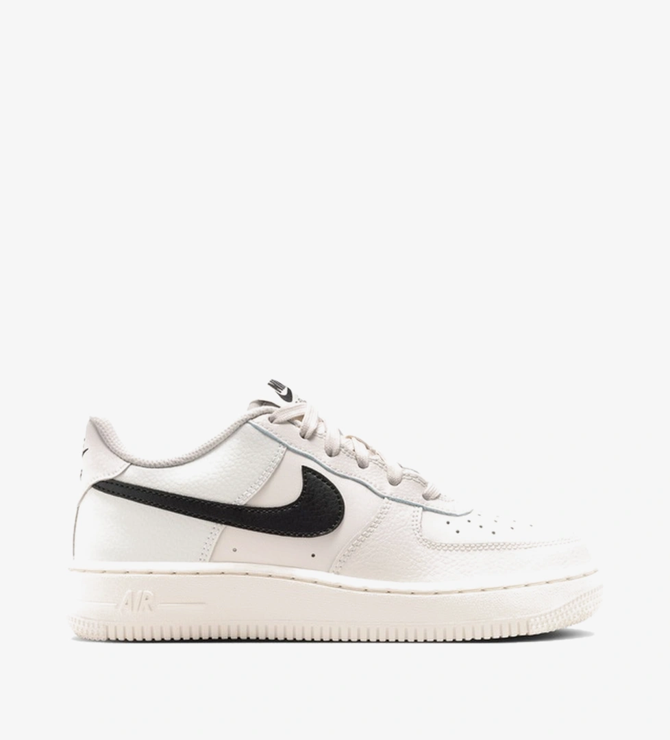Nike Beyaz Nike Air Force 1