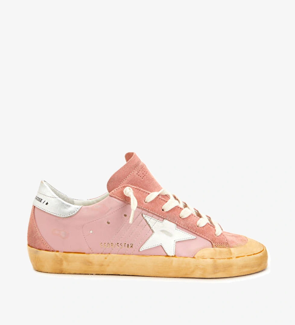Golden Goose Pembe Eskitme Dokulu Kadın Deri Sneaker model görseli