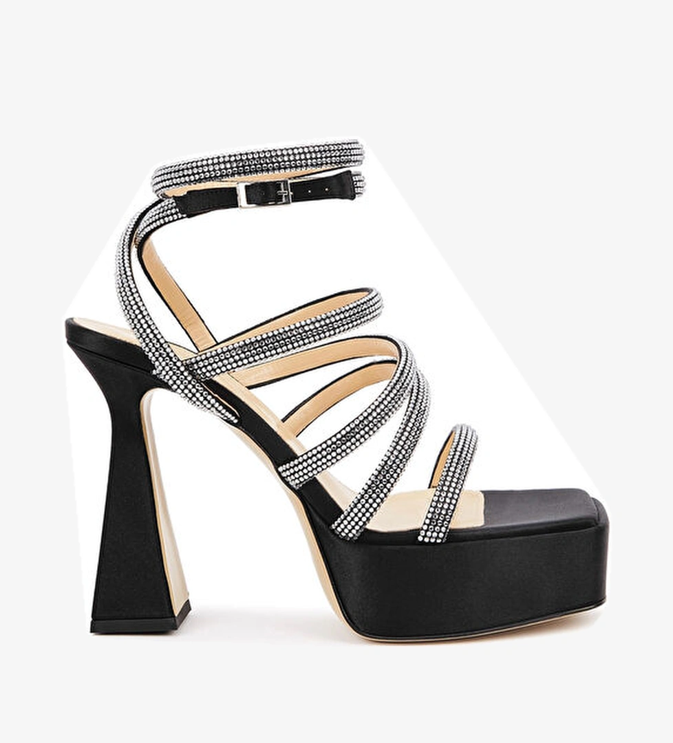 Siyah Taş Bantlı Kadın Deri Sandalet - Görsel 1