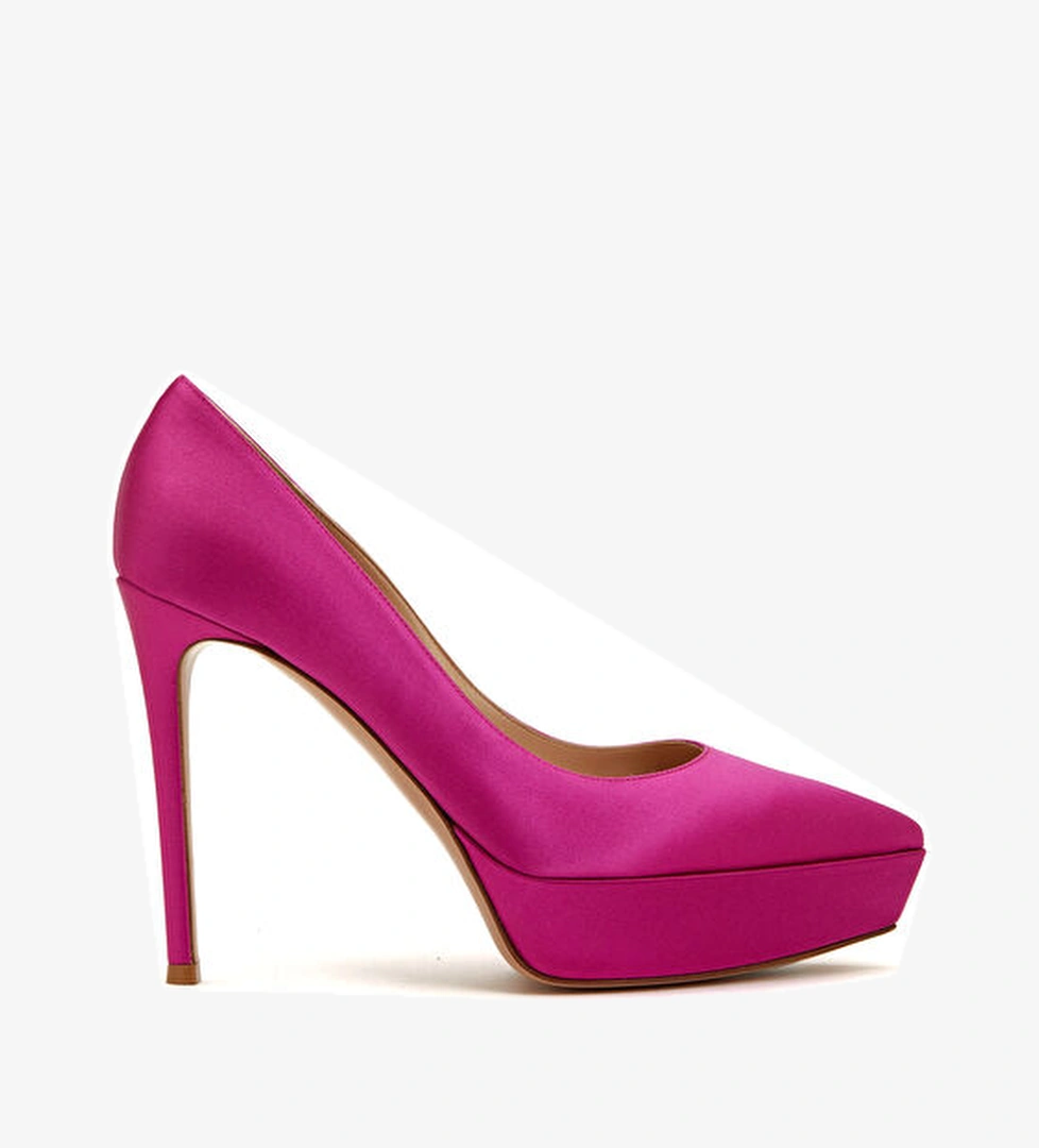 Gianvito Rossi Pembe Topuklu Ayakkabı model görseli