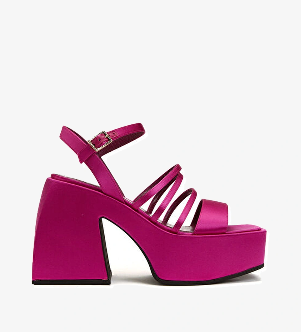 Nodaleto Bulla Chibi Fuşya Kadın Sandalet model görseli