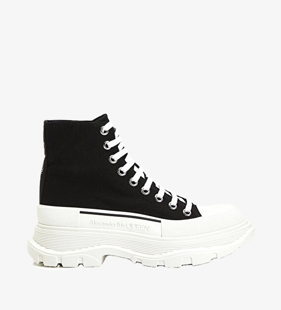 Mcqueen Tread Slick Siyah Beyaz Kadın Sneaker model görseli